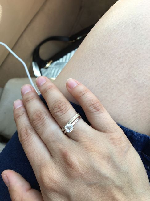 Vuestro anillo de prometida - 1