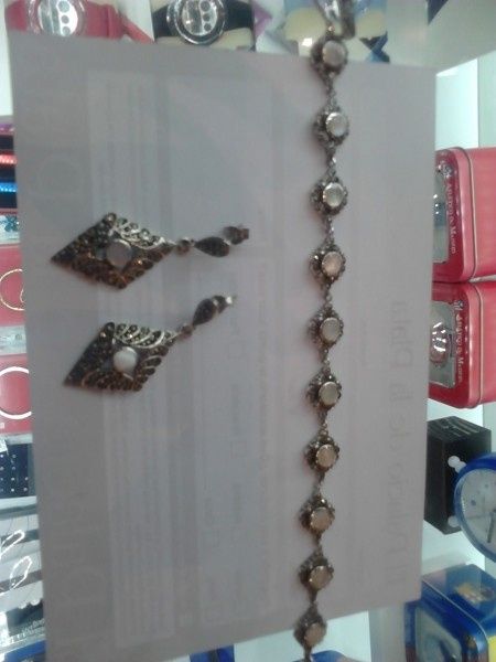 Pendientes y pulsera