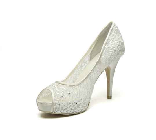 Novias por un día: elige tus zapatos de novia preferidos! - 9