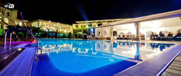 ¿quién celebra en un hotel el banquete? - 2