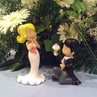 Detalle novios y copas primer brindis