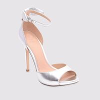 Guess 145€