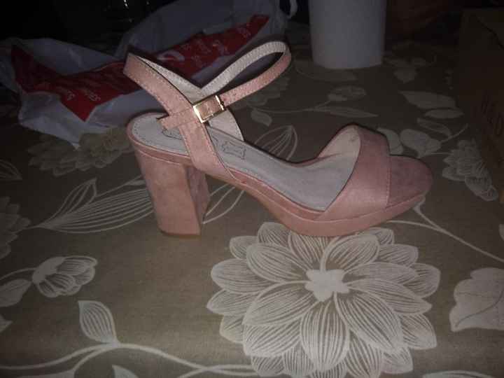 Mis zapatillas y mis zapatos del día de mi boda - 1