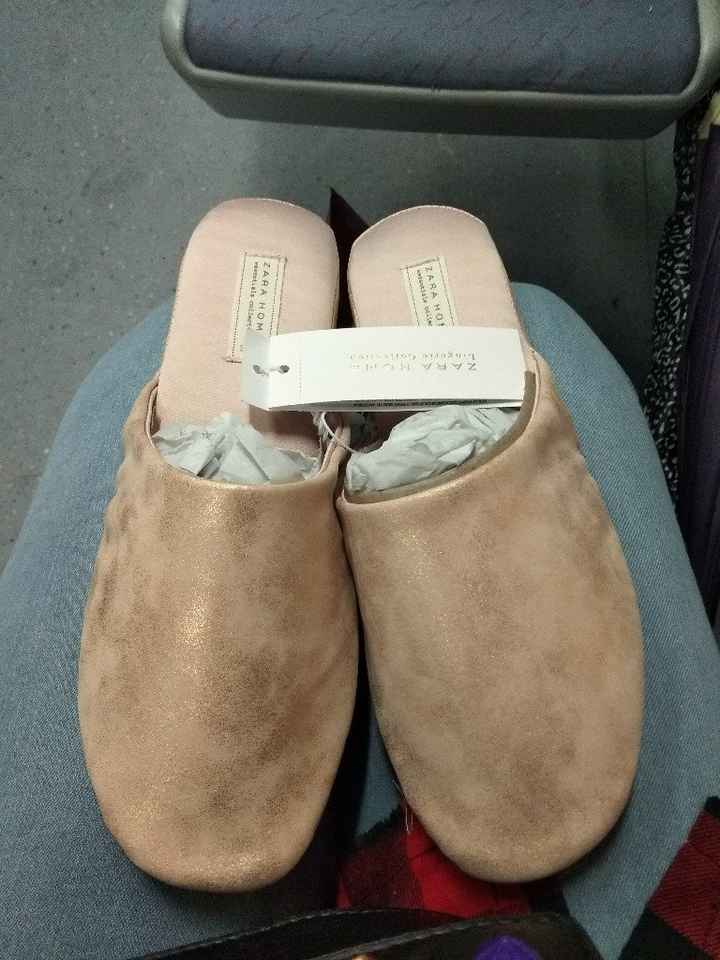Mis zapatillas y mis zapatos del día de mi boda - 2