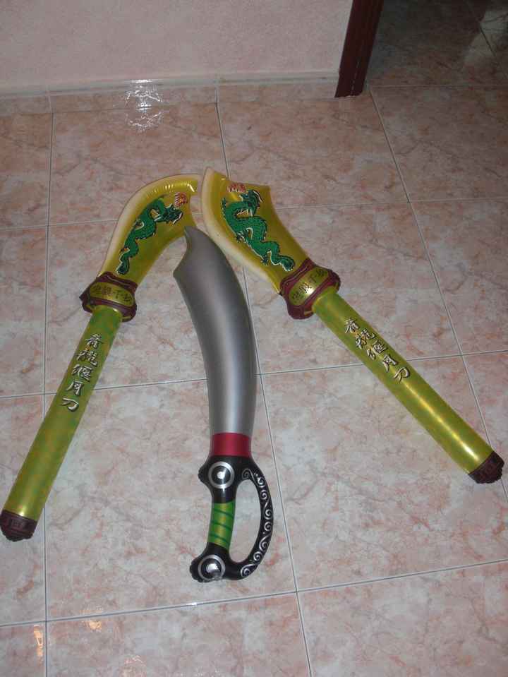 regalo de los niños,espadas hinchables