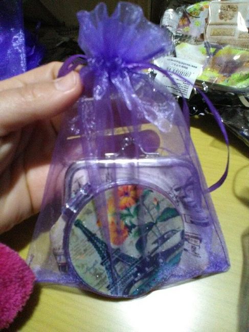 Llegan los detalles para las mujeres... - 2