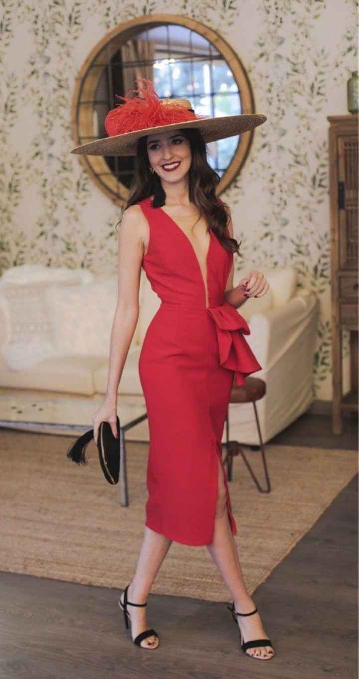 ¿Te alucina esta invitada de rojo? 💃 - 1