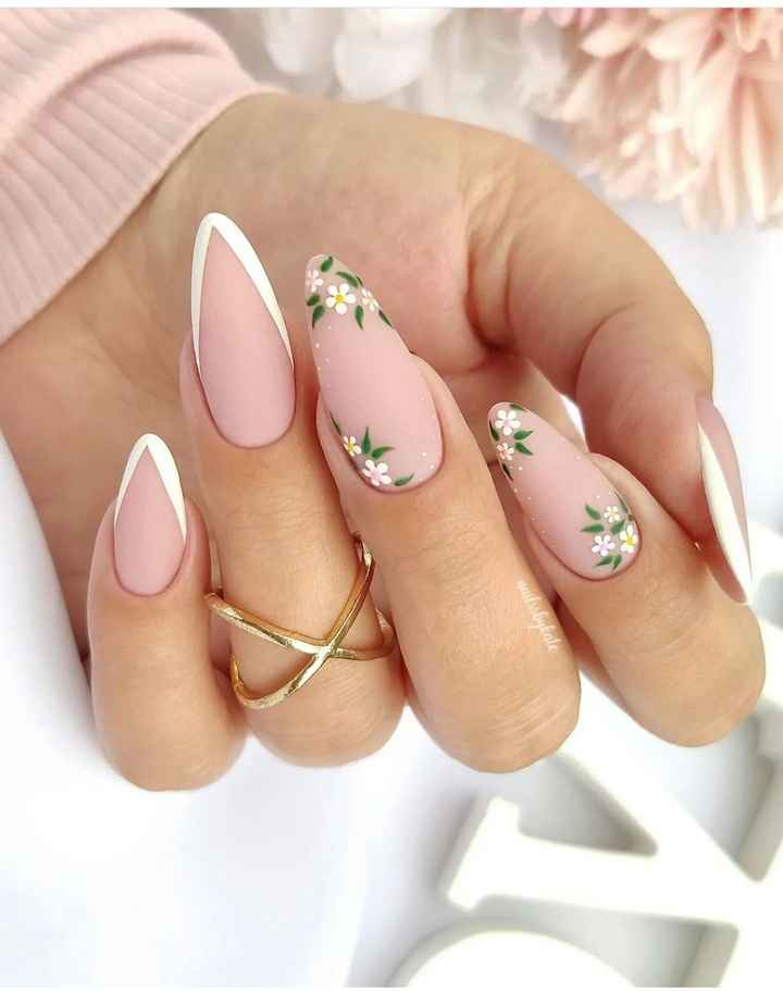 Esta manicura roja...¡FANTÁSTICA para mi look! - 1