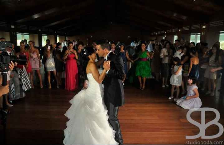 Alguien celebra o ha celebrado el banquete en el hotel las arenas? - 3