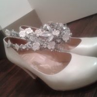 Zapatos y tocado