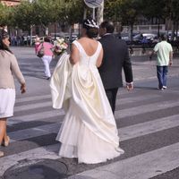 caminando hacia la ceremonia