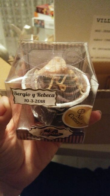  Regalar toallas a las invitadas - 1