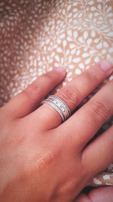 Como es vuestro anillo 💍 de pedida? 7
