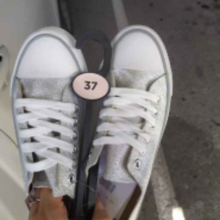 ¿Personalizarías de esta manera tus zapatillas? 😎 - 1