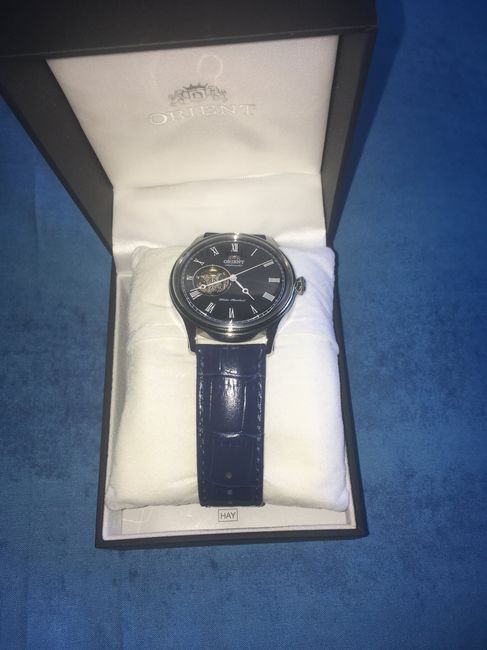 El reloj de compromiso de mi prometido - 1