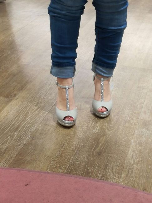 A la busca de los zapatos!! - 1