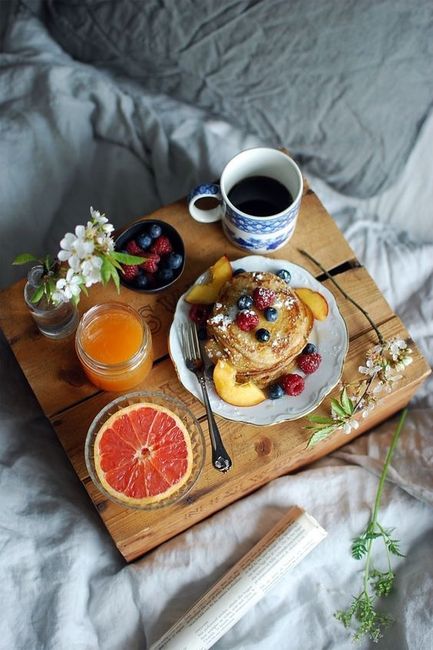 Si mañana tu pareja te sorprendiera con un desayuno sorpresa, ¿qué querrías que llevara? 😋 2