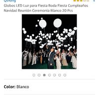 La ilusión de despedir la noche con los farolitos de papel - 1