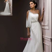 Novias con vestidos asimétricos - 1