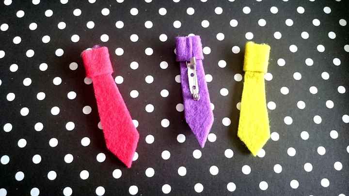 mini corbatas