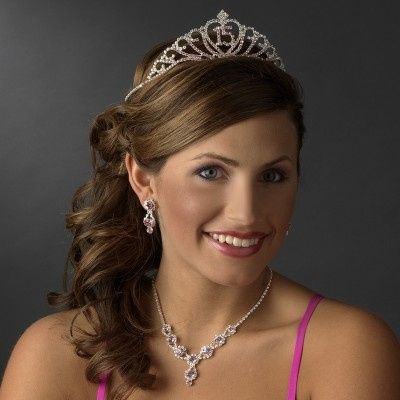 Peinado tiara