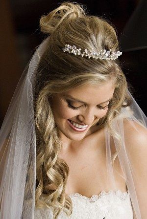 Peinado tiara