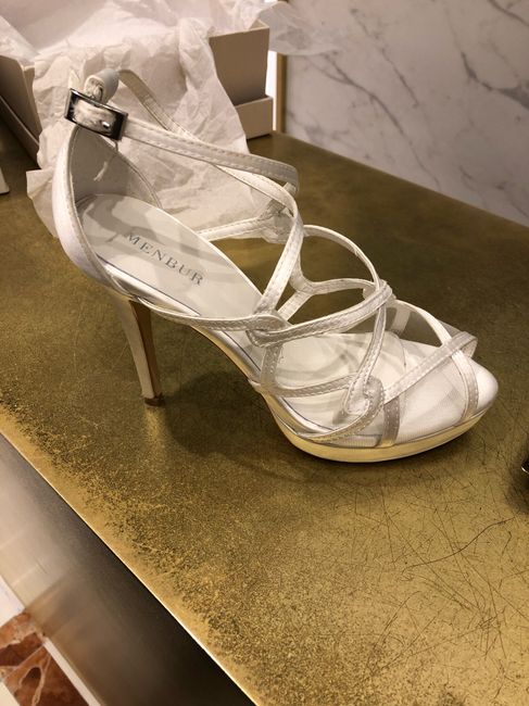 ¿De qué color vais a llevar los zapatos? - 1