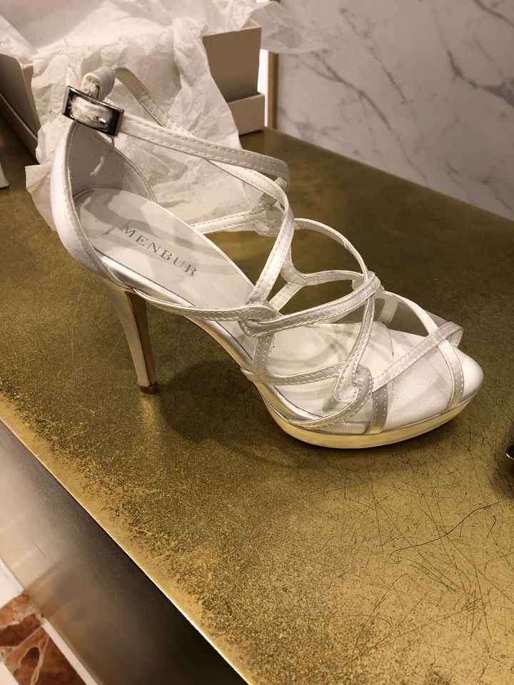 ¿De qué color vais a llevar los zapatos? - 1