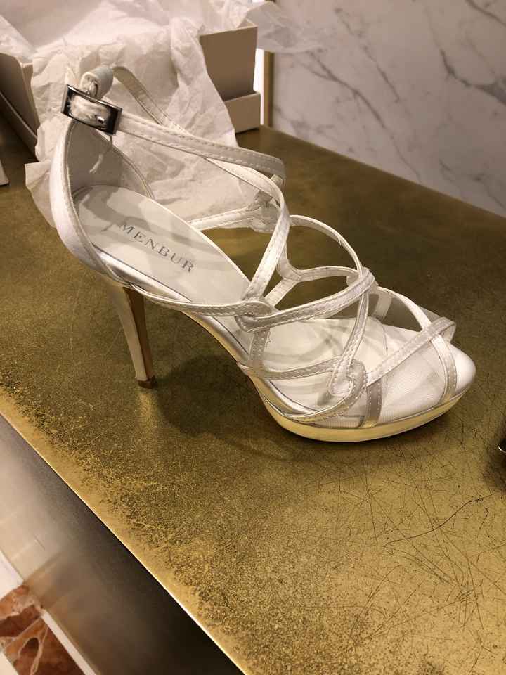 ¿De qué color vais a llevar los zapatos? - 1