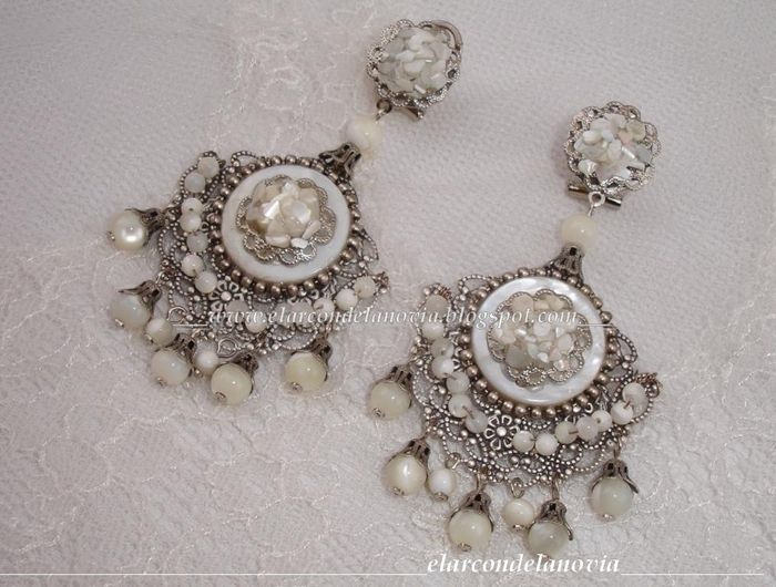 Pendientes Thetis