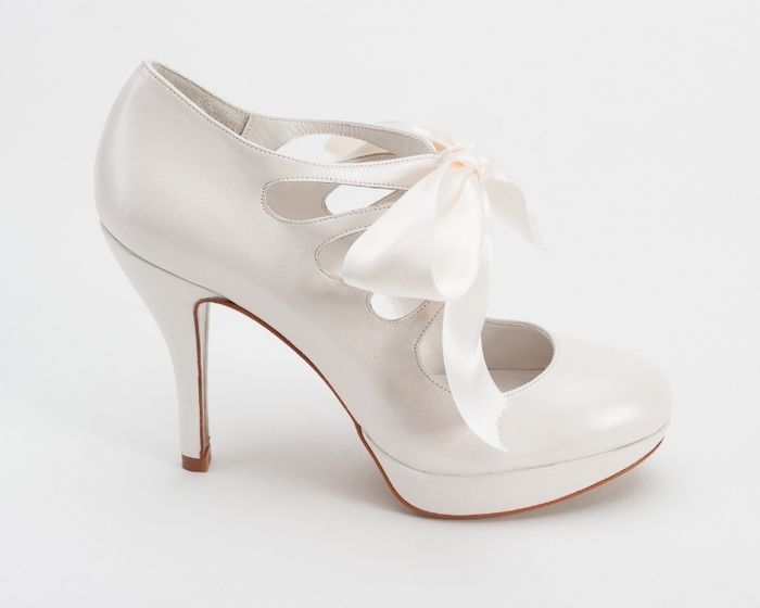 Zapatos diferentes - 1