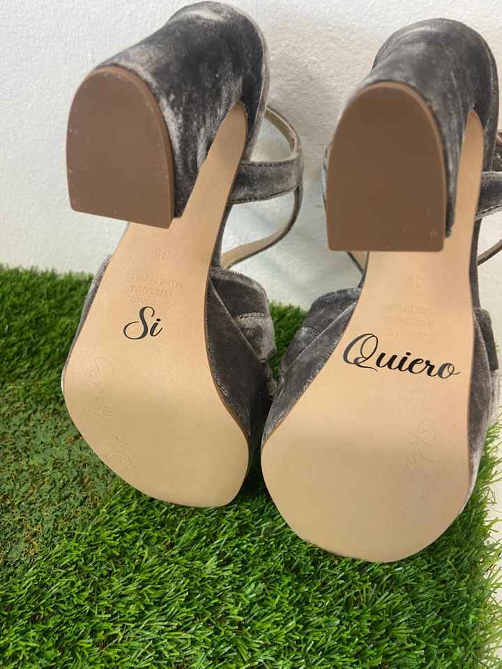 tema Zapatos, todo Más de lo Mismo? - 2