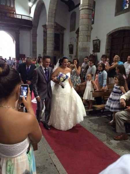 Entrada a la iglesia