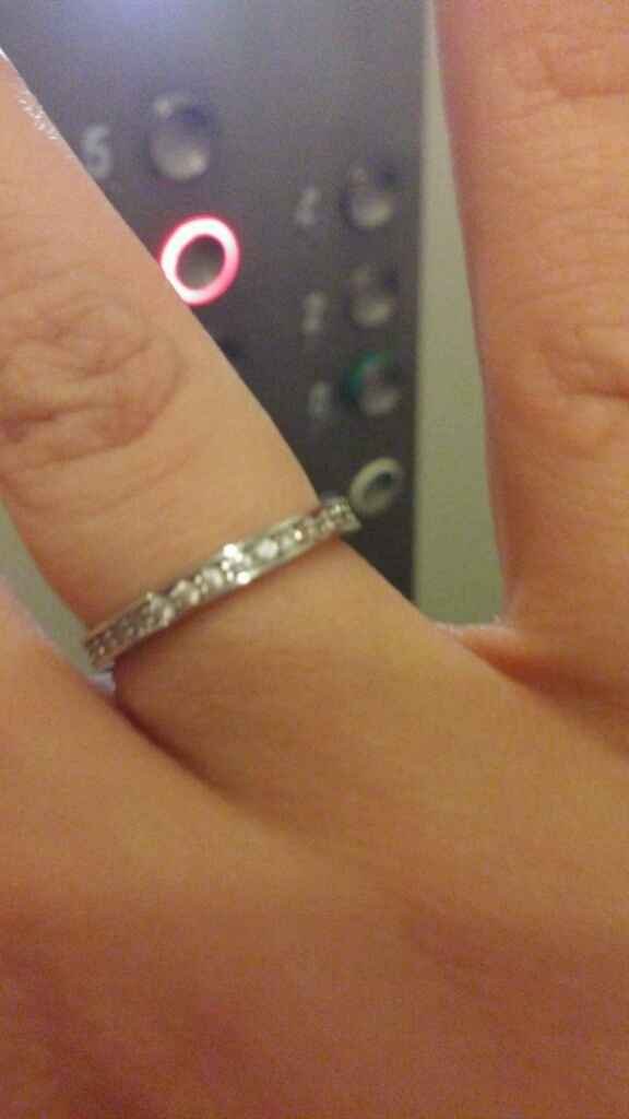 Pongamos todas nuestro anillo de compromiso - 1