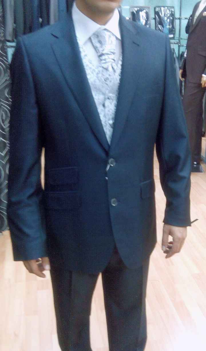 El traje del novio (durante arreglos)