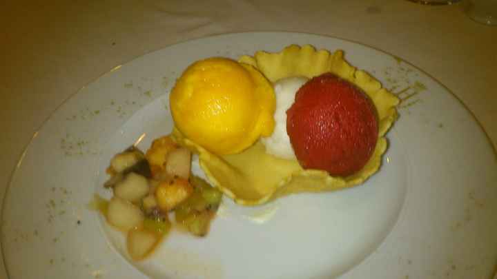 tulipas de helado de limon,mandarinas y frambuesas