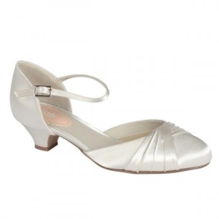 Zapatos bajos y bonitos ya! - 1