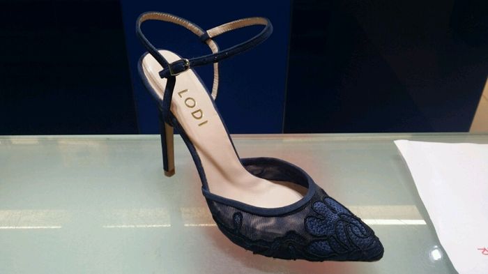 Zapatos en tono azul - 1