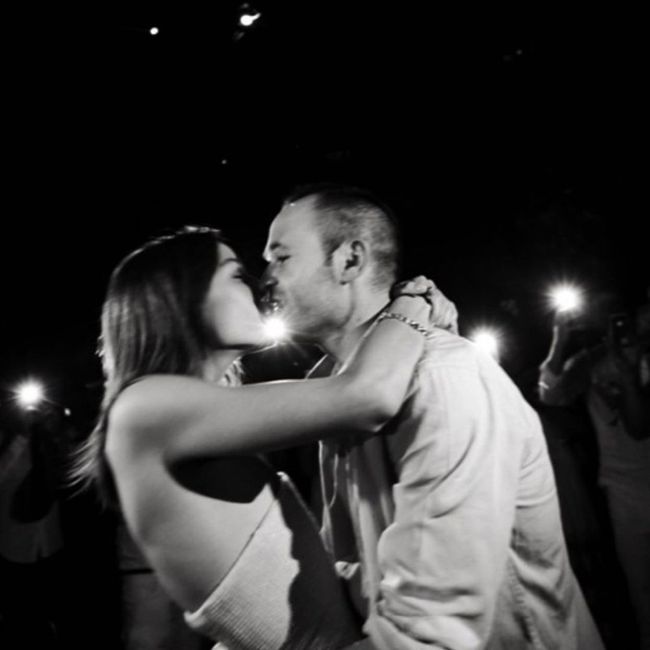 Andrés Iniesta y Anna Ortiz