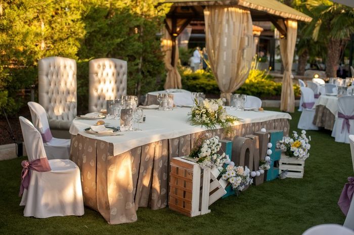 ¡Decora vuestra mesa presidencial con estas 7 ideas! 👇 - 2