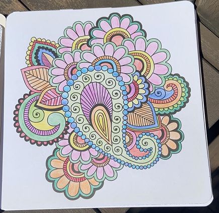 La cuarentena de Laura: ¡Relájate pintando mandalas! 🎨 1