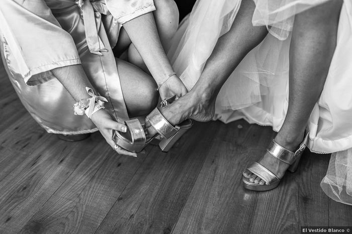 ¿Pedirás ayuda para calzarte el día de la boda? 👠 1