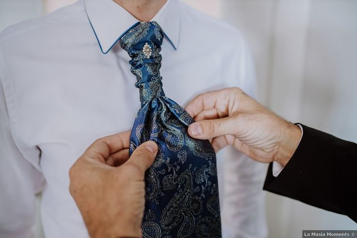 ¿Ayudarán a tu chico a hacerse el nudo de la corbata o no? 😏 1