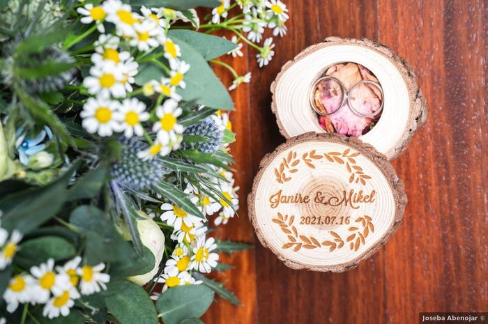 Porta alianzas de madera para bodas de estilo vintage 💍 1