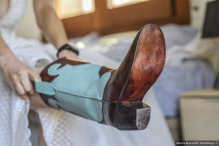 Novia con botas cowboy, ¿te representa o no? 👢 2