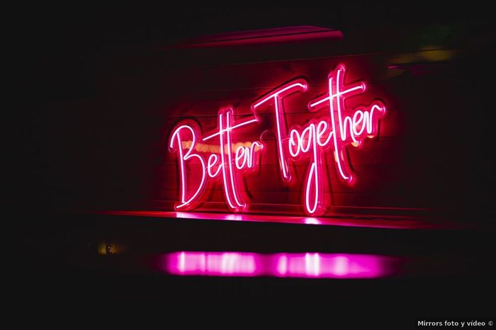 Better together: ¿Sí o No a estas letras luminosas? ✨ 1
