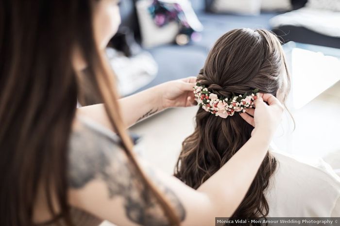 ¿Lucirás un tocado de flores con tu peinado? 🌸 1