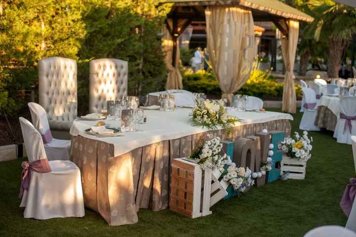 Decorá tu mesa de novios con estas 7 ideas 2