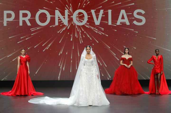 ¡No te pierdas la increíble colección que ha presentado PRONOVIAS en la Valmont Bridal Fashion Week!