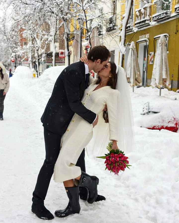 ¿Qué te parece la boda invernal más especial en mitad del temporal Filomena? 💍 - 1